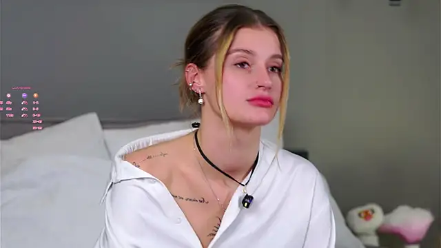 Snapshot of buvei chatting on December 2025 01:09:01 PM buvei online show from December 2025 01:09:01 PM