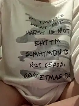 Snapshot of italy-12 chatting on November 2025 01:19:01 AM italy-12 online show from November 2025 01:19:01 AM