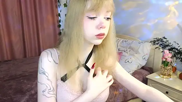 Rochelle Dolly online show from December 2025 11:47:01 AM