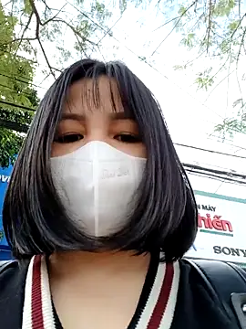 Mina-02 online show from December 2025 07:47:02 AM