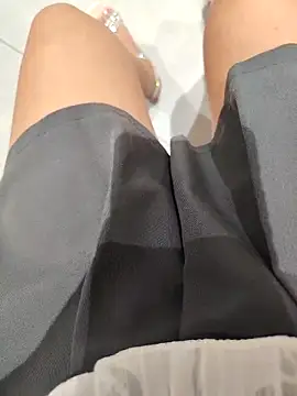 Mina-02 online show from April 2026 10:43:01 AM