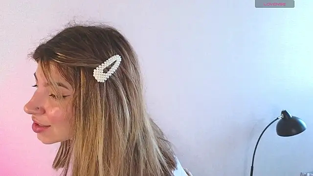 KiraBlushy online show from October 2025 09:22:02 AM