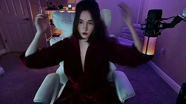 Snapshot of AngieFae_ chatting on February 2026 04:07:01 AM AngieFae online show from February 2026 04:07:01 AM