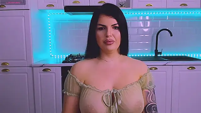 RheaLynn online show from March 2026 09:04:02 PM