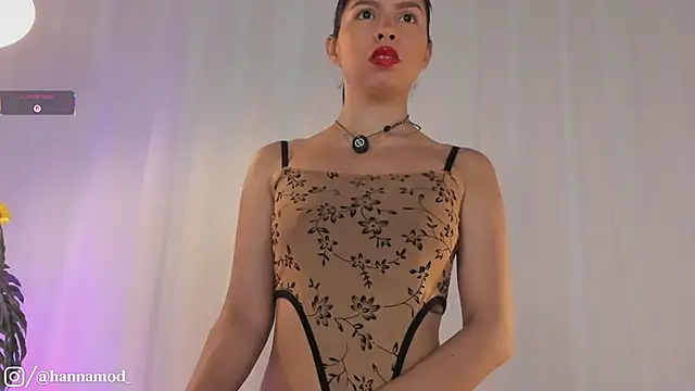 Snapshot of Lovely_queens_ chatting on November 2025 10:14:02 AM Lovely queens online show from November 2025 10:14:02 AM