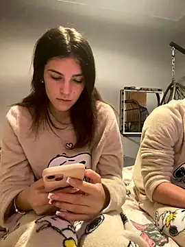 Snapshot of Brunnettebabe007 chatting on November 2025 04:23:01 AM Brunnettebabe007 online show from November 2025 04:23:01 AM