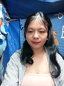 lisa-bae00 online show from November 2025 10:19:01 AM