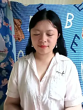 lisa-bae00 online show from June 2026 11:30:02 AM