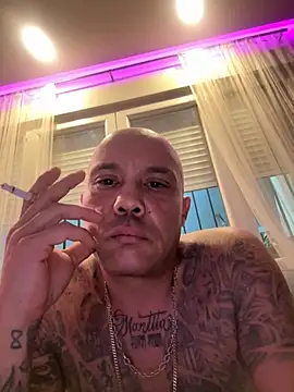 Snapshot of gitanoMad chatting on November 2025 11:49:02 PM gitanoMad online show from November 2025 11:49:02 PM