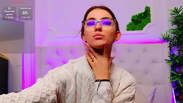 ElisaCharm online show from February 2026 04:55:02 AM