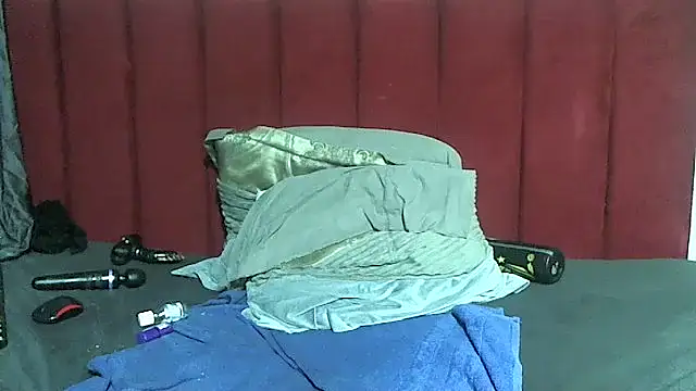 boldiva89 online show from April 2026 07:00:01 PM