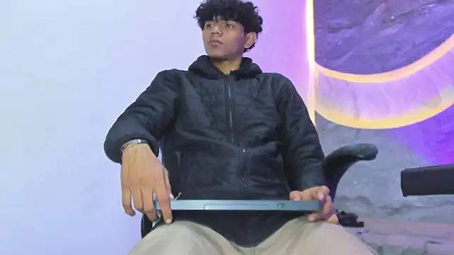 Sex Boy 33  online show from November 2025 04:45:02 AM