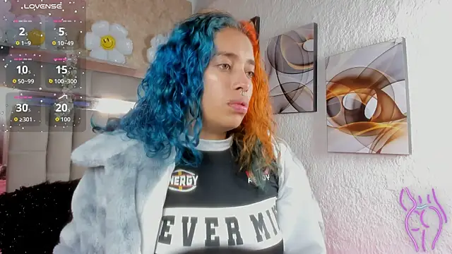 Cristall ravven online show from November 2025 01:21:02 PM