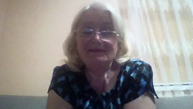 Snapshot of AmyLove353 chatting on May 2026 09:31:01 PM AmyLove353 online show from May 2026 09:31:01 PM