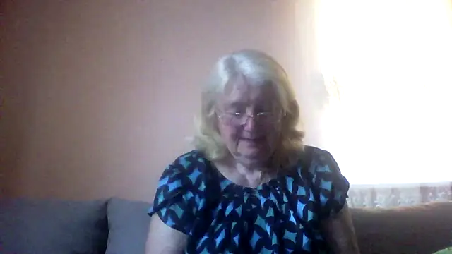 Snapshot of AmyLove353 chatting on May 2026 03:47:01 AM AmyLove353 online show from May 2026 03:47:01 AM