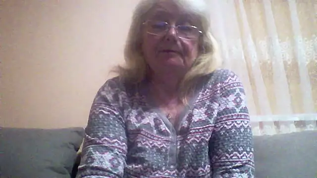 Snapshot of AmyLove353 chatting on May 2026 09:00:02 PM AmyLove353 online show from May 2026 09:00:02 PM