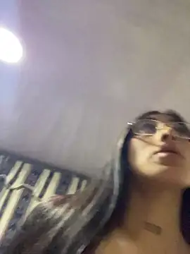 Violeet-Smith online show from March 2026 02:35:02 AM