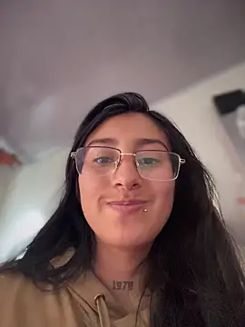 Violeet-Smith online show from March 2026 04:30:02 PM