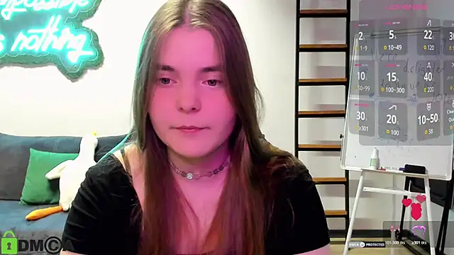 Snapshot of MiraaBloom chatting on November 2025 02:29:01 PM MiraaBloom online show from November 2025 02:29:01 PM