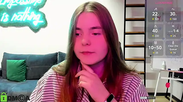 Snapshot of MiraaBloom chatting on December 2025 02:26:01 PM MiraaBloom online show from December 2025 02:26:01 PM