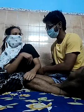 Snapshot of coupleforlife chatting on November 2025 01:57:01 PM coupleforlife online show from November 2025 01:57:01 PM