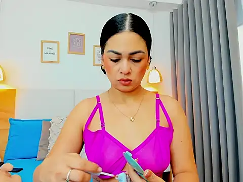 Abbie royy online show from November 2025 12:20:01 PM