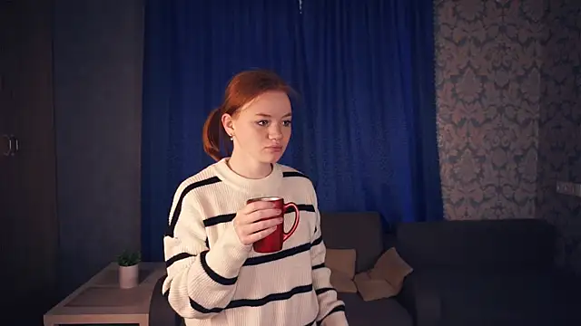 KarlynGow online show from November 2025 06:12:02 AM