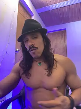 Snapshot of caiiobahia chatting on November 2025 03:53:02 AM caiiobahia online show from November 2025 03:53:02 AM