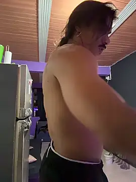 Snapshot of caiiobahia chatting on December 2025 03:00:02 AM caiiobahia online show from December 2025 03:00:02 AM