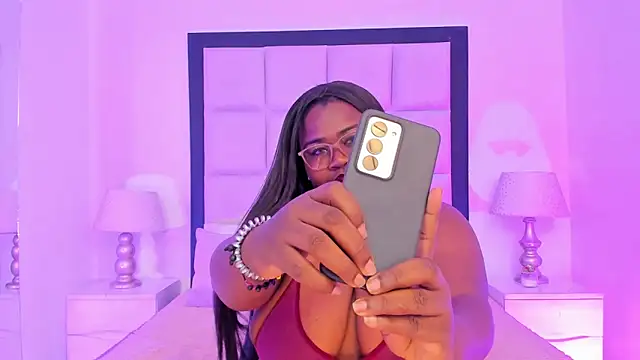 Britanny-Jhonsons online show from December 2025 10:26:01 PM