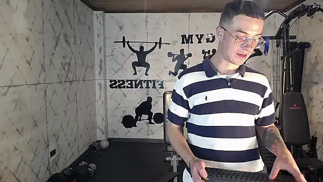 Snapshot of Lil_James chatting on November 2025 07:16:02 PM Lil James online show from November 2025 07:16:02 PM