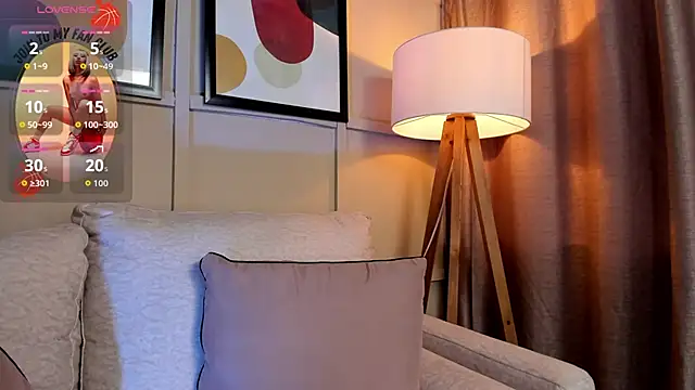 Snapshot of riley__reid chatting on December 2025 10:29:02 PM riley reid online show from December 2025 10:29:02 PM