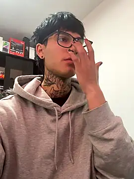 Snapshot of sflps chatting on November 2025 04:28:01 PM sflps online show from November 2025 04:28:01 PM