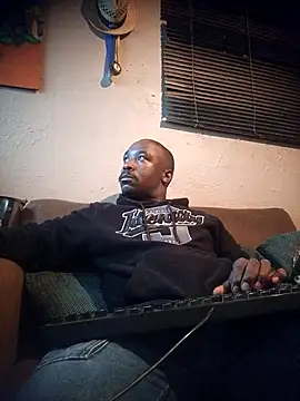 Snapshot of Pussylover911o chatting on November 2025 05:13:02 PM Pussylover911o online show from November 2025 05:13:02 PM