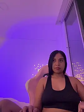 Snapshot of aly_nicols chatting on November 2025 03:28:02 AM aly nicols online show from November 2025 03:28:02 AM