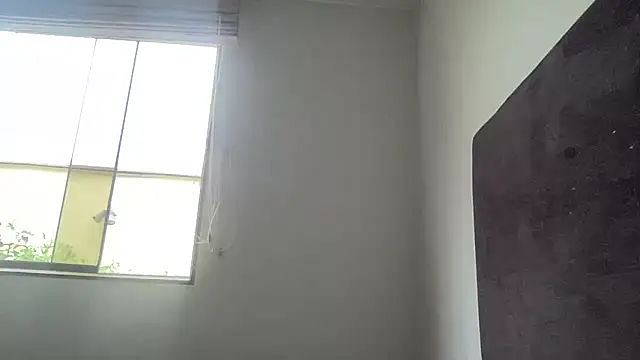 Kmiii21 online show from March 2026 04:29:02 PM