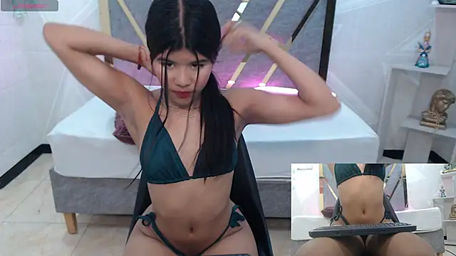 Snapshot of Sidney_Brownn chatting on November 2025 10:21:02 PM Sidney Brownn online show from November 2025 10:21:02 PM