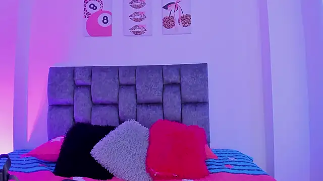 kittymonroe1 online show from February 2026 06:02:01 PM