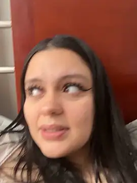 Selena Roa online show from April 2026 03:56:01 PM