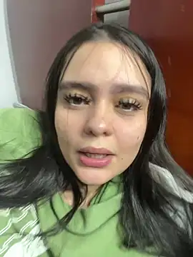 Selena Roa online show from April 2026 11:21:02 PM