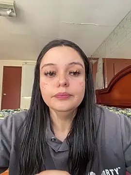 Snapshot of Selena_Roa chatting on May 2026 04:45:02 PM Selena Roa online show from May 2026 04:45:02 PM