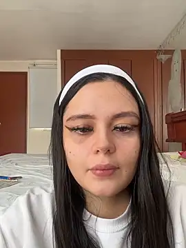 Snapshot of Selena_Roa chatting on June 2026 05:27:02 PM Selena Roa online show from June 2026 05:27:02 PM