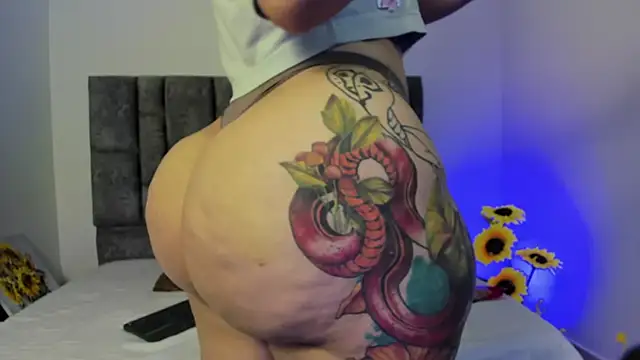 miah storm online show from October 2025 05:29:02 AM