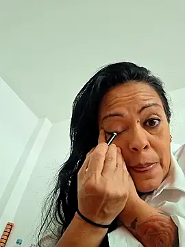 Snapshot of viviana-sexi chatting on February 2026 08:57:02 PM viviana-sexi online show from February 2026 08:57:02 PM