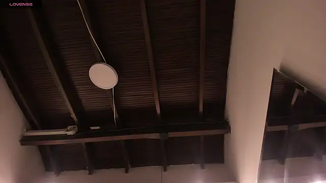 mirandaduboiss online show from March 2026 04:45:02 PM