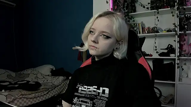 Holy Mistress S online show from November 2025 10:26:01 AM