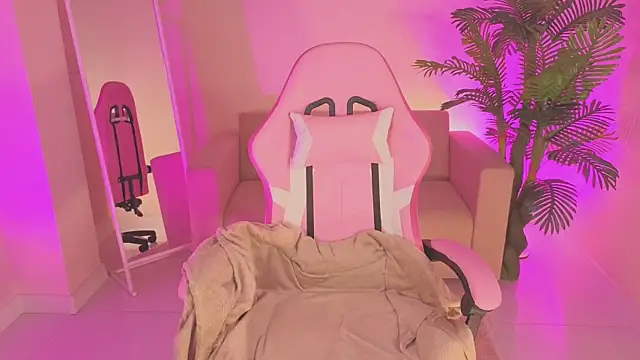 Linda Sweetiest online show from December 2025 12:52:02 AM