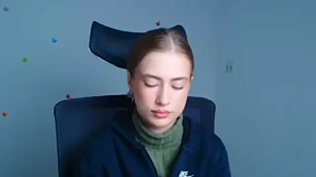 Snapshot of Candy_Chloe_ chatting on October 2025 12:18:02 PM Candy Chloe  online show from October 2025 12:18:02 PM