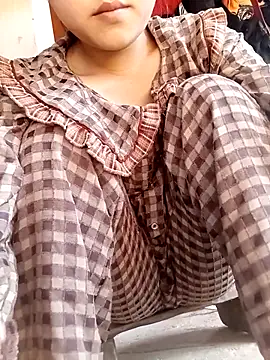 Quynhsumon online show from April 2026 08:15:01 AM