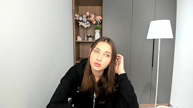 KateCahee online show from October 2025 05:11:02 AM